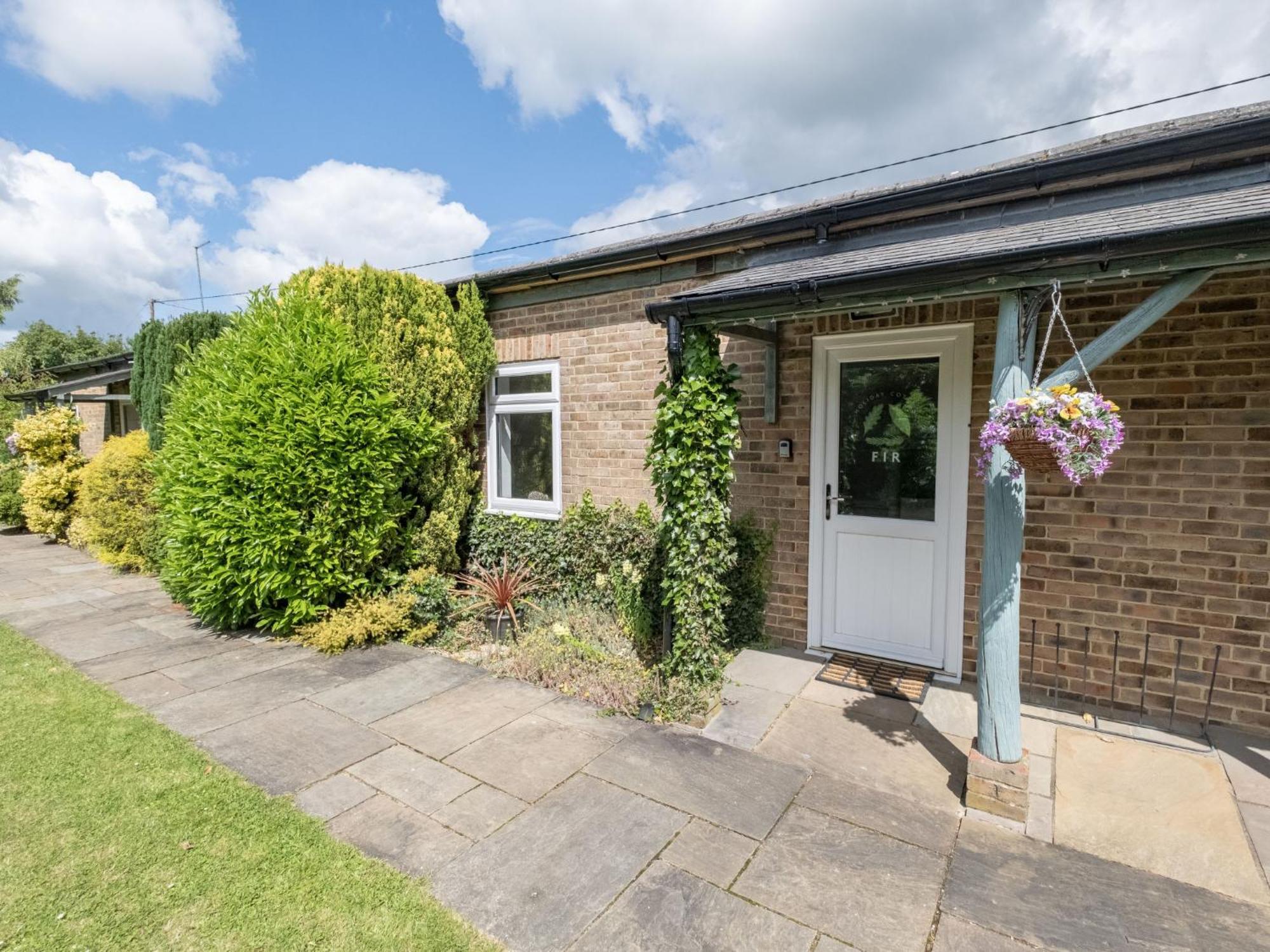 Holiday Home Woodhouse-4 By Interhome Shermanbury Exterior photo